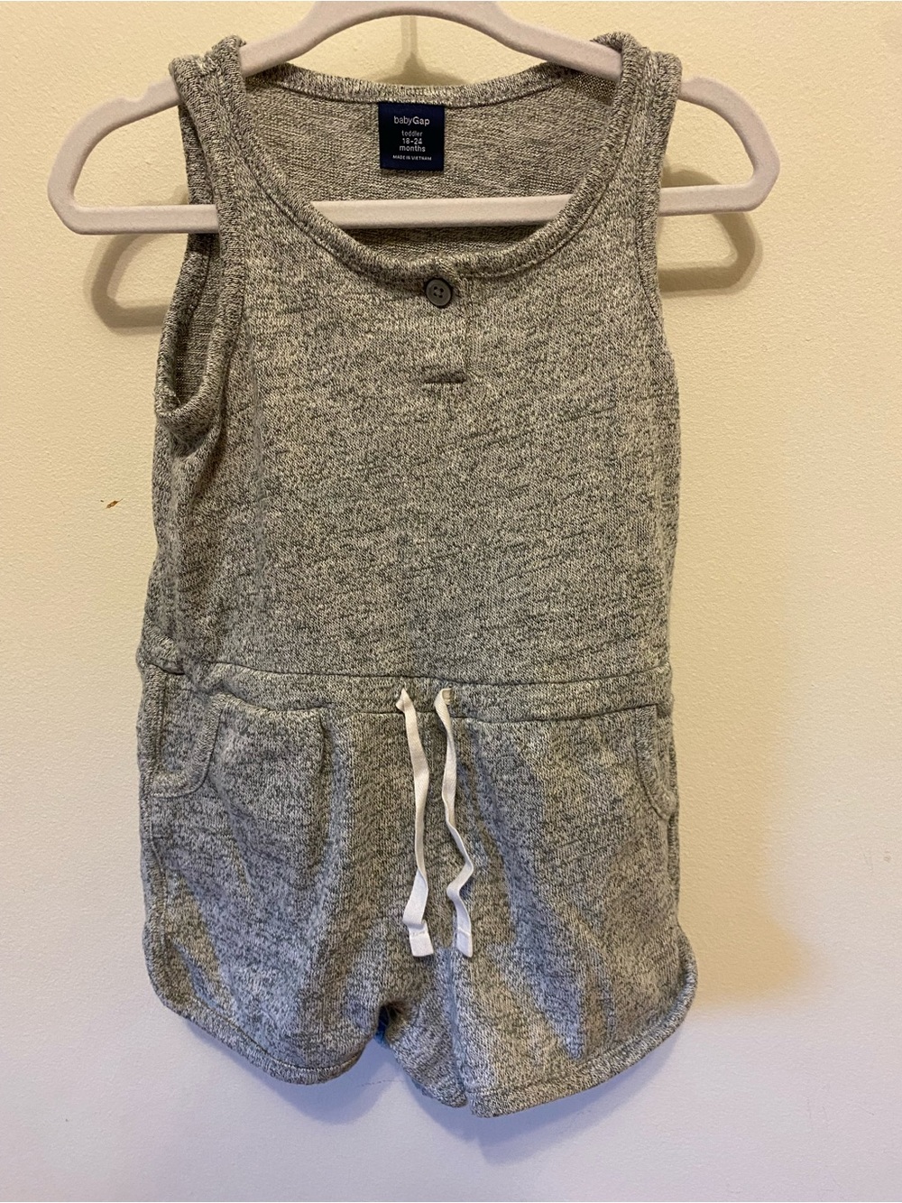 Baby Gap toddler gray knit romper 18-24m